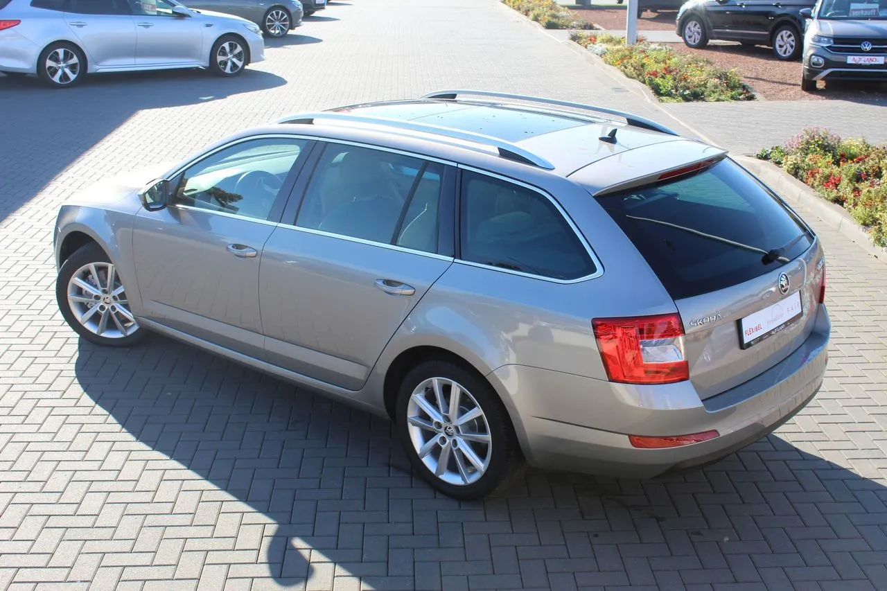 Skoda Octavia Combi 1.8 TSI DSG...  Image 7