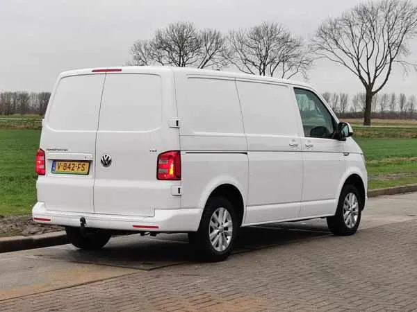 Volkswagen Transporter 2.0 TDI  Image 3